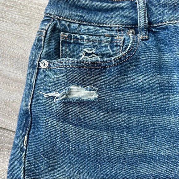 AE Highest Waist Denim Mom Shorts - Picture 7 of 16